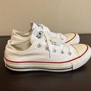 Converse Low Top Chuck Taylor (Women’s Sizing)